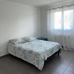 Jolie Maison Entiere Avec 3 Centre