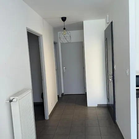 Jolie Maison Entiere Avec 3 Centre Villa